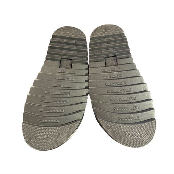 NEW! Dr. Martens Voss ll Fluffy Women's Black Sandals 11 - Picture 6 of 7